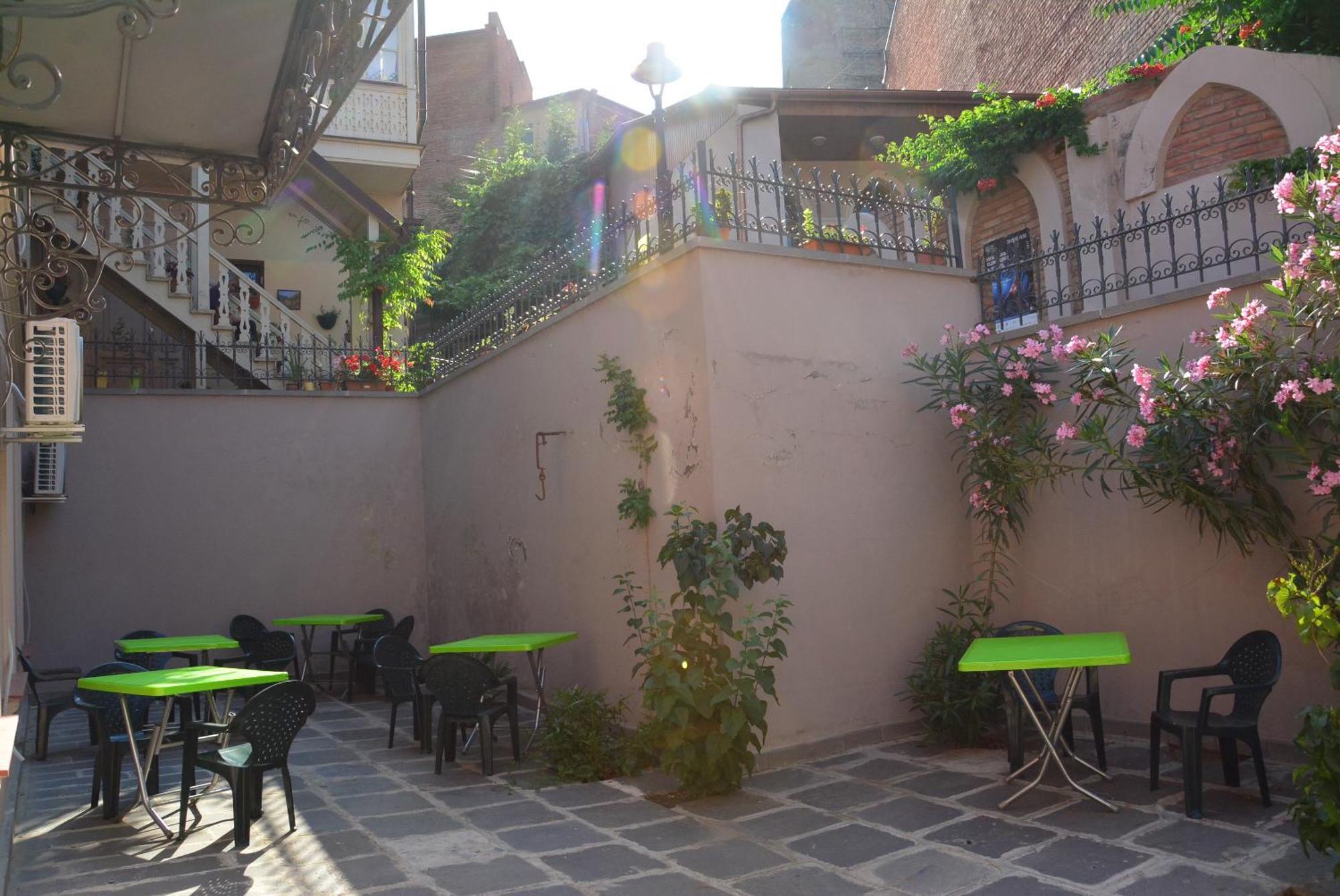 Hotel Canyon Tbilisi Bagian luar foto