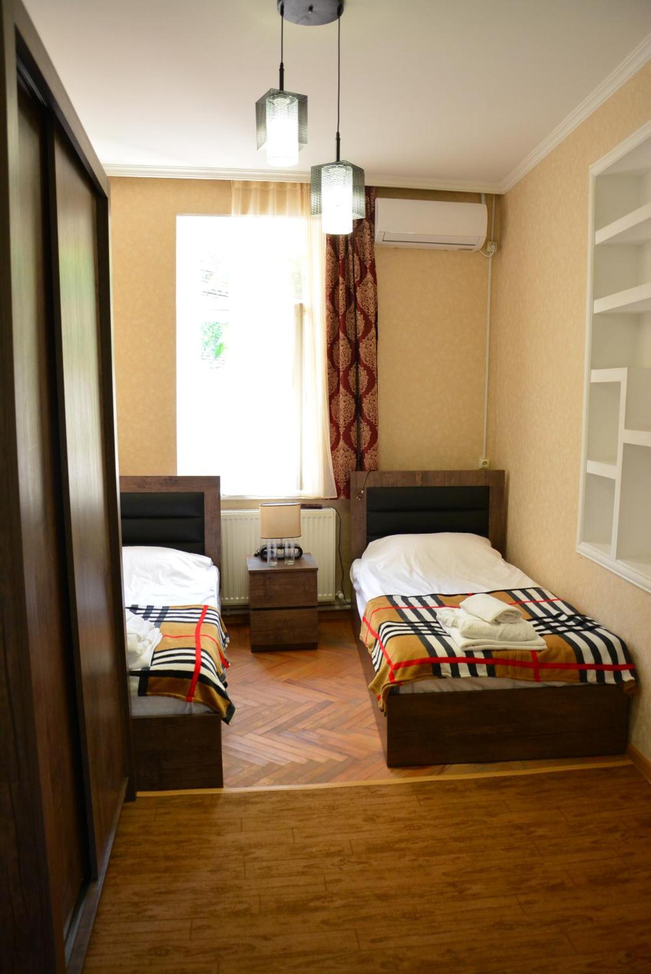 Hotel Canyon Tbilisi Bagian luar foto
